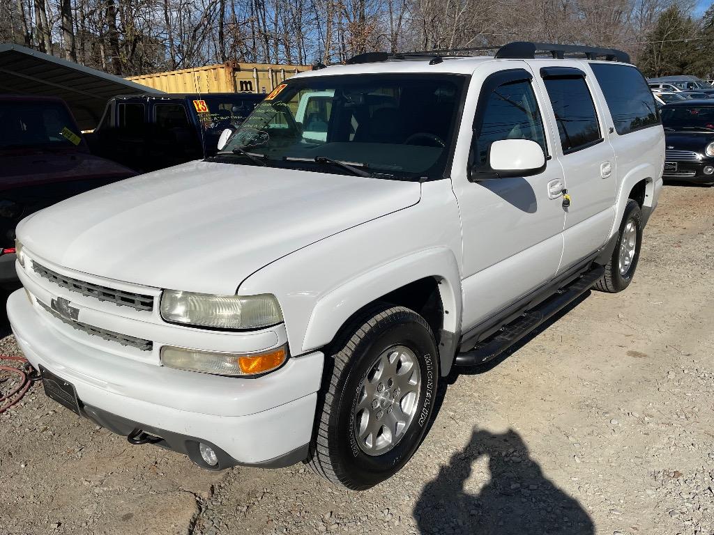 2003 Chevrolet Suburban LS's photo