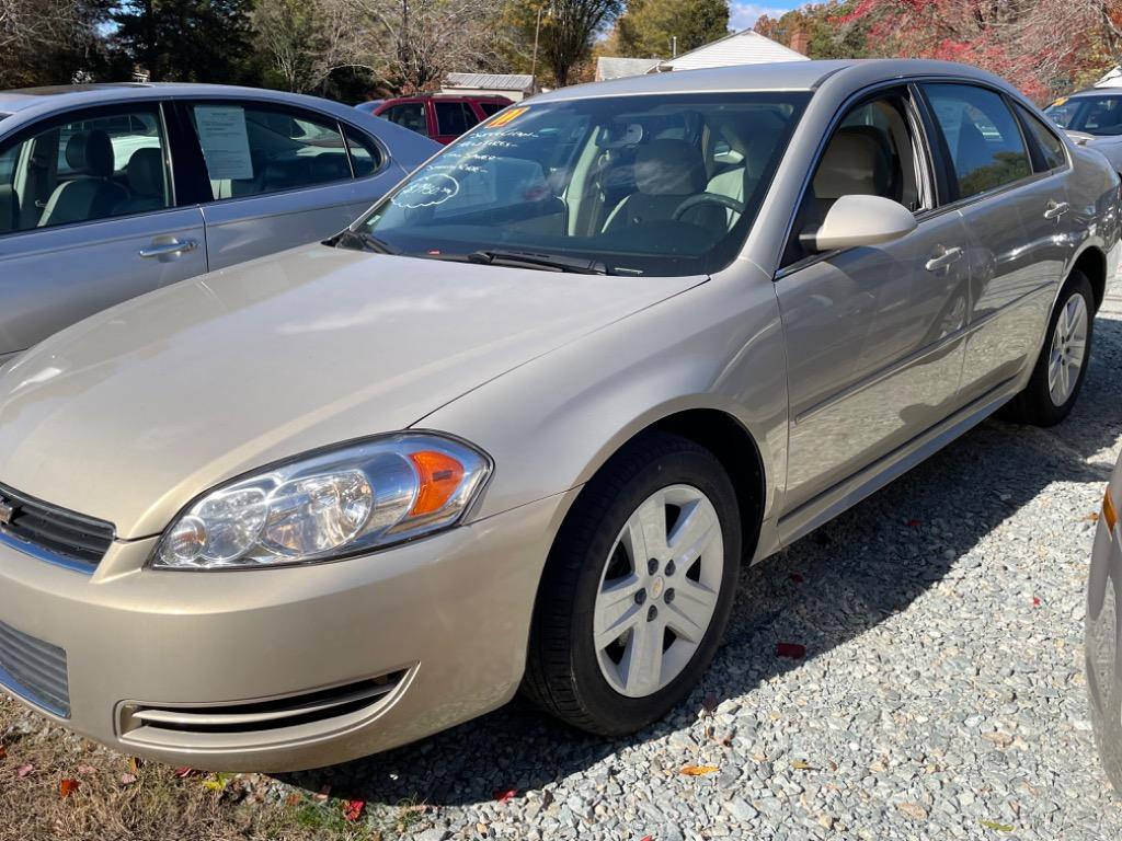 2011 Chevrolet Impala LS's photo