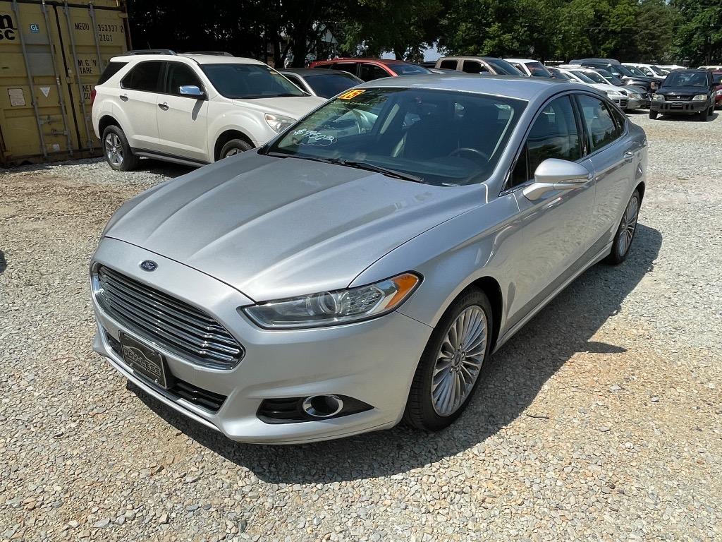 2016 Ford Fusion Titanium's photo