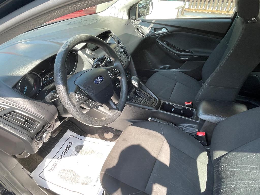 2018 Ford Focus SE - Photo 7